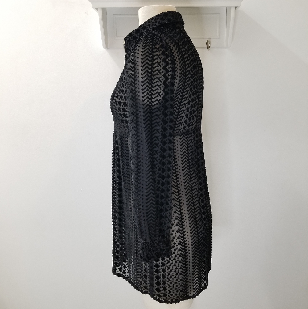 Alice + Olivia Black Semi Sheer Velvet Burnout Buttondown Babydoll Blouse XS-S - Picture 4 of 10